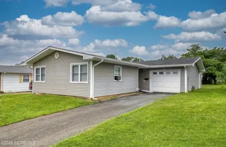 13 CLAY CIR, BRICK, NJ, 08724, Brick, NJ 08724