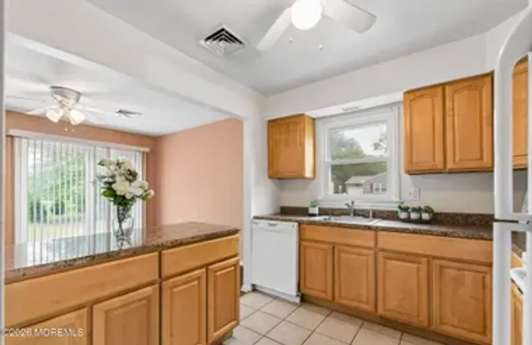 2 SUTHERLAND CT, TOMS RIVER, NJ, 08757, Toms River, NJ 08757