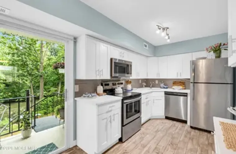 11 INDIANA CT A, MATAWAN, NJ, 07747, Matawan, NJ 07747