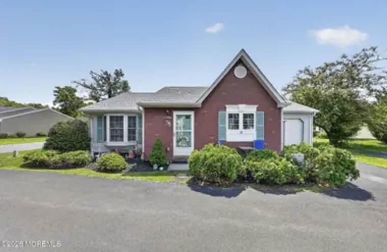 33 CARNABY CLOSE, FREEHOLD, NJ, 07728, Freehold, NJ 07728