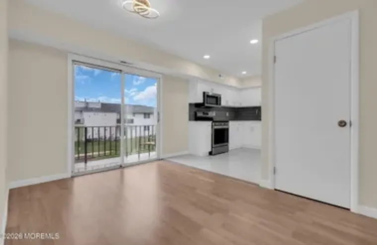 10 MAINE CT 734, MATAWAN, NJ, 07747, Matawan, NJ 07747