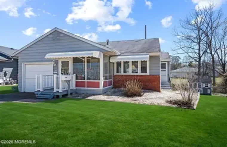 39 CORAL BELL HOLW HOLW, TOMS RIVER, NJ,..., Toms River, NJ 08755