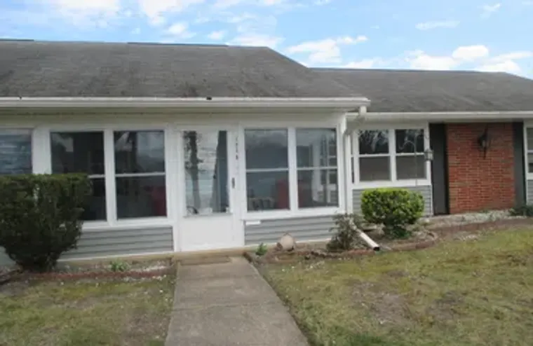396B CHESTERFIELD CT, LAKEWOOD, NJ, 0870..., Lakewood, NJ 08701