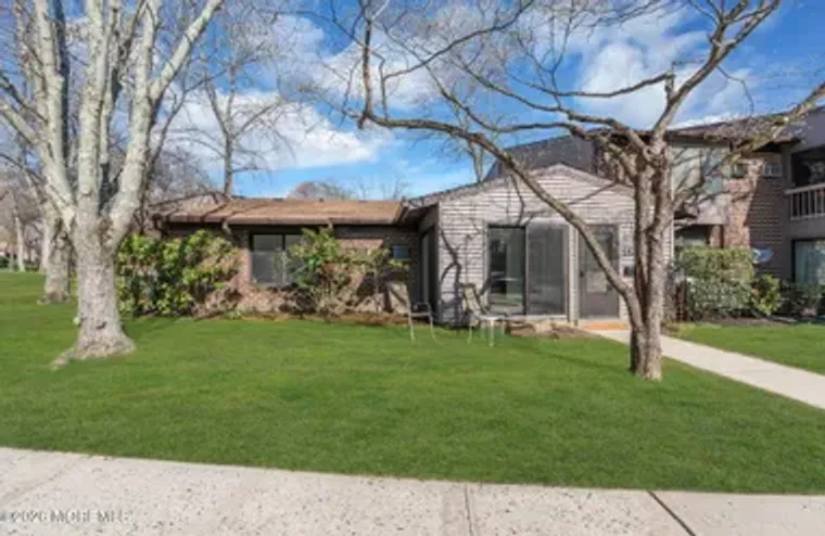 42 LEXINGTON CT, RED BANK, NJ, 07701, Red Bank, NJ 07701