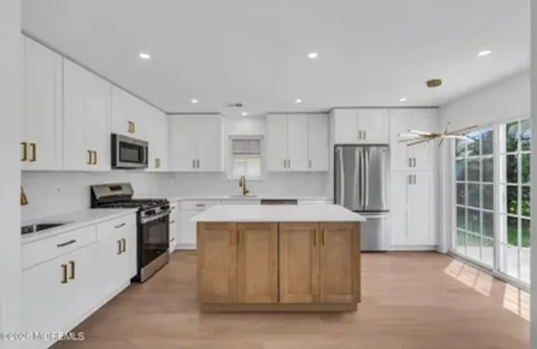 8 SKYLINE DR, LAKEWOOD, NJ, 08701, Lakewood, NJ 08701