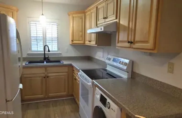 47 CAMBRIDGE CT E, LAKEWOOD, NJ, 08701, Lakewood, NJ 08701