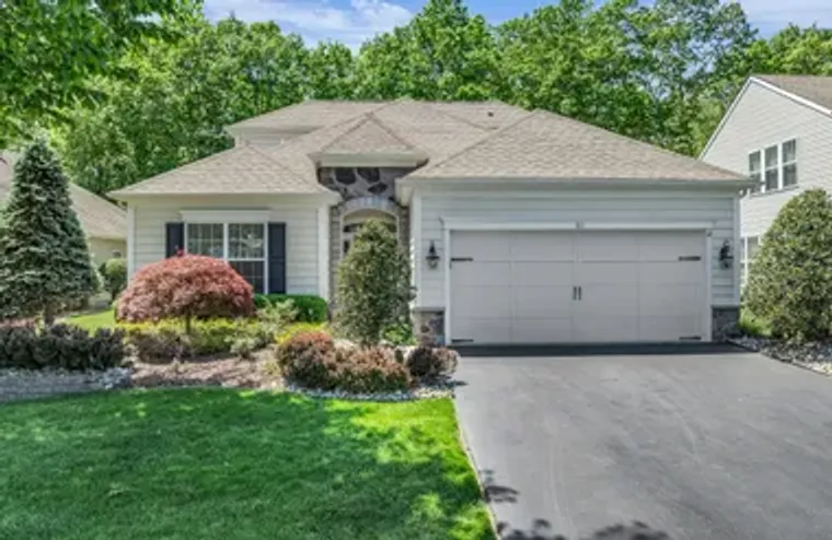 80 E BOSWORTH BLVD, FARMINGDALE, NJ, 077..., Farmingdale, NJ 07727