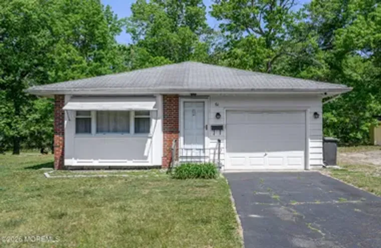 61 HEATHER NARROWS, TOMS RIVER, NJ, 0875..., Toms River, NJ 08755