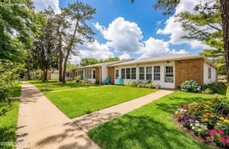 43 CAMBRIDGE CIR F, MANCHESTER, NJ, 0875..., Manchester, NJ 08759