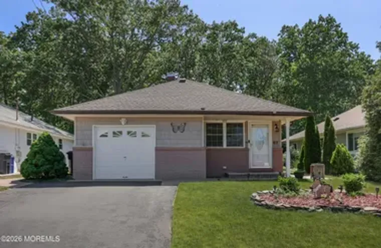 67 MOUNT MATTERHORN LN, TOMS RIVER, NJ, ..., Toms River, NJ 08753