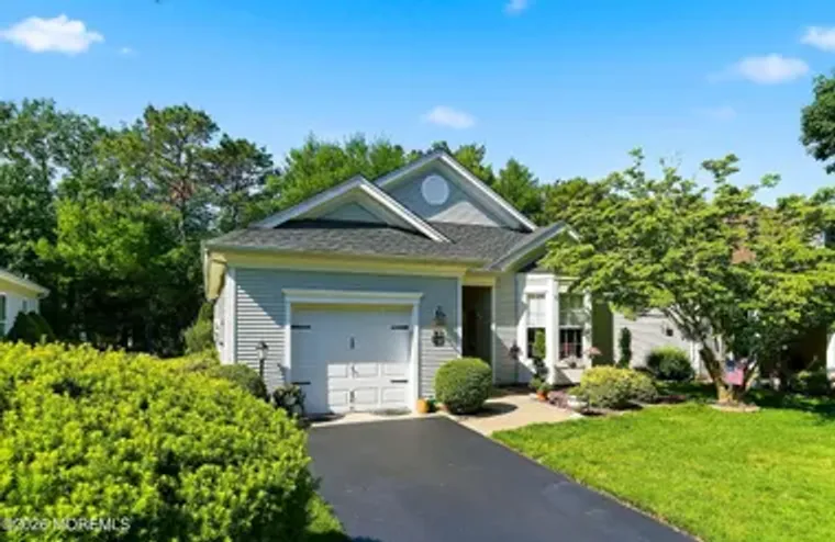 4 APRIL SPRINGS CT, LAKEWOOD, NJ, 08701, Lakewood, NJ 08701