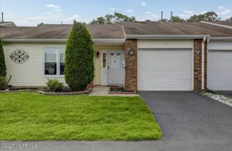 122 MAPLECREST DR, LAKEWOOD, NJ, 08701, Lakewood, NJ 08701