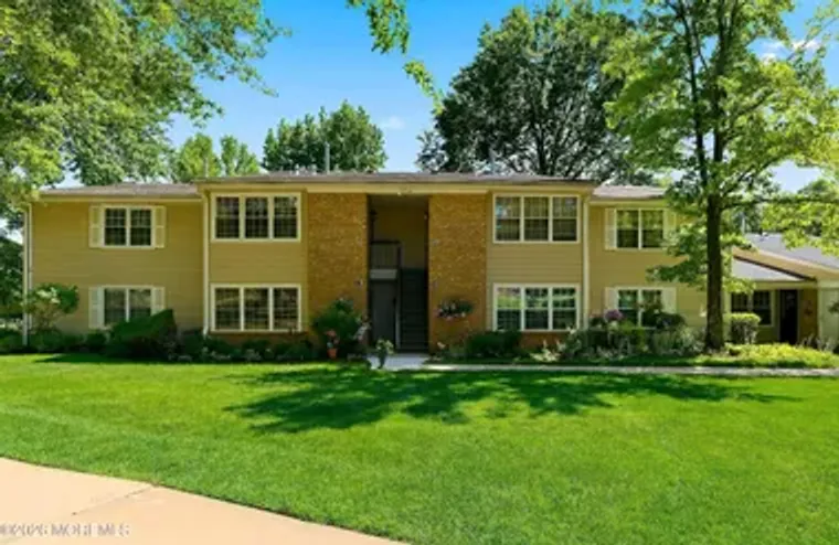 11 BOXWOOD TER 247, RED BANK, NJ, 07701, Red Bank, NJ 07701