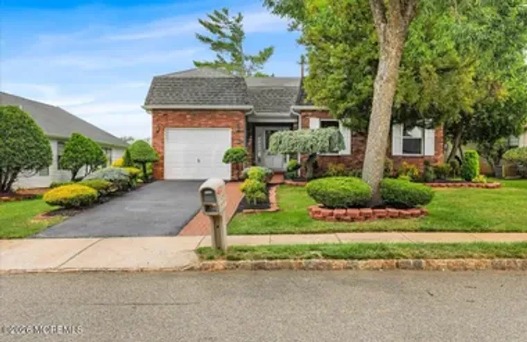 16 SUFFOLK WAY, MARLBORO, NJ, 07746, Marlboro, NJ 07746