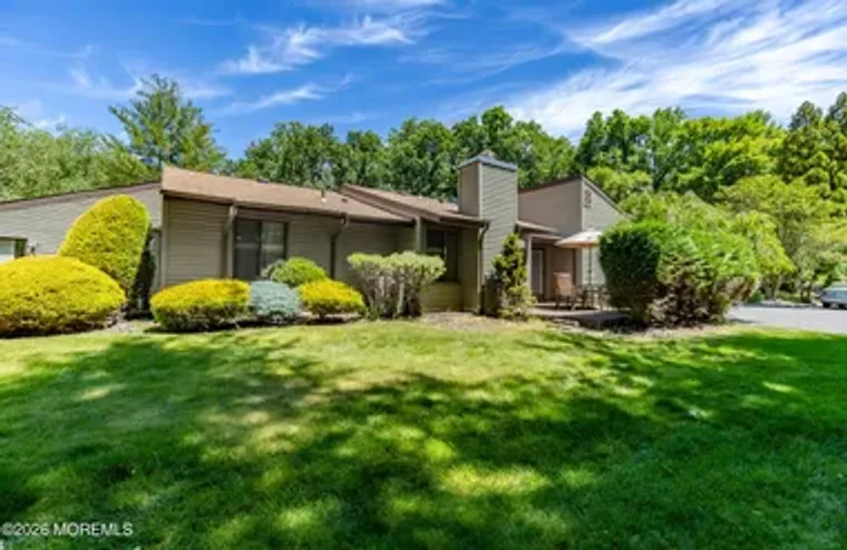 33 HAMPTON CT, RED BANK, NJ, 07701, Red Bank, NJ 07701