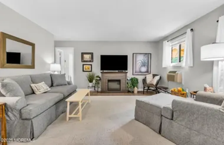 156 LEXINGTON CT, RED BANK, NJ, 07701, Red Bank, NJ 07701
