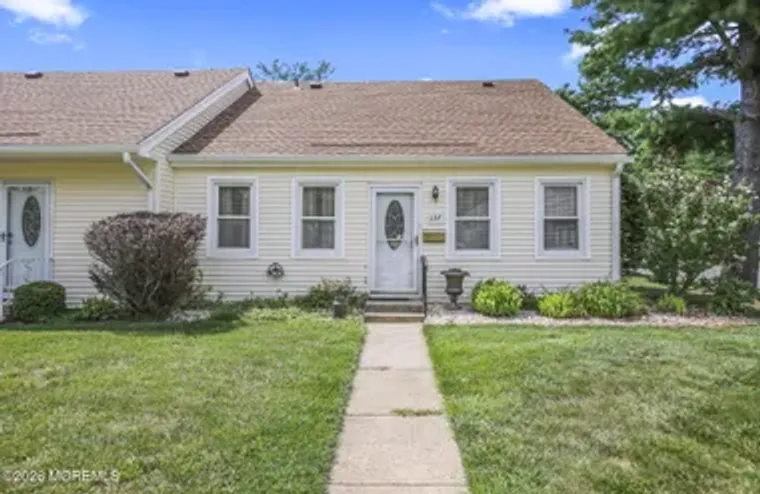 29 PLAZA DE LAS FLORES F, FREEHOLD, NJ, ..., Freehold, NJ 07728