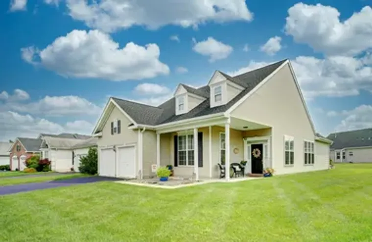 2 WILLIAMSBURG CT, UPPER FREEHOLD, NJ, 0..., Upper Freehold, NJ 08501