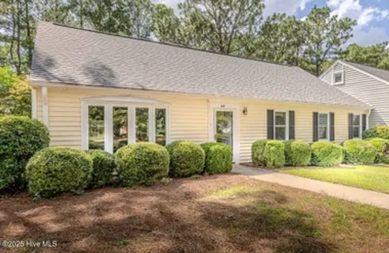 44 VILLAGE GREEN CIR, SOUTHERN PINES, NC..., Southern Pines, NC 28387
