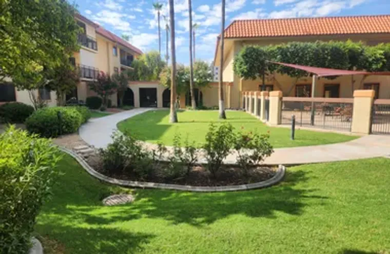 10330 W THUNDERBIRD BLVD C104, SUN CITY,..., Sun City, AZ 85351