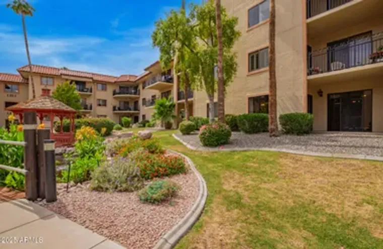 10330 W THUNDERBIRD BLVD B103, SUN CITY,..., Sun City, AZ 85351