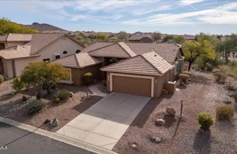 5217 S CRESTED SAGUARO LN, GOLD CANYON, ..., Gold Canyon, AZ 85118