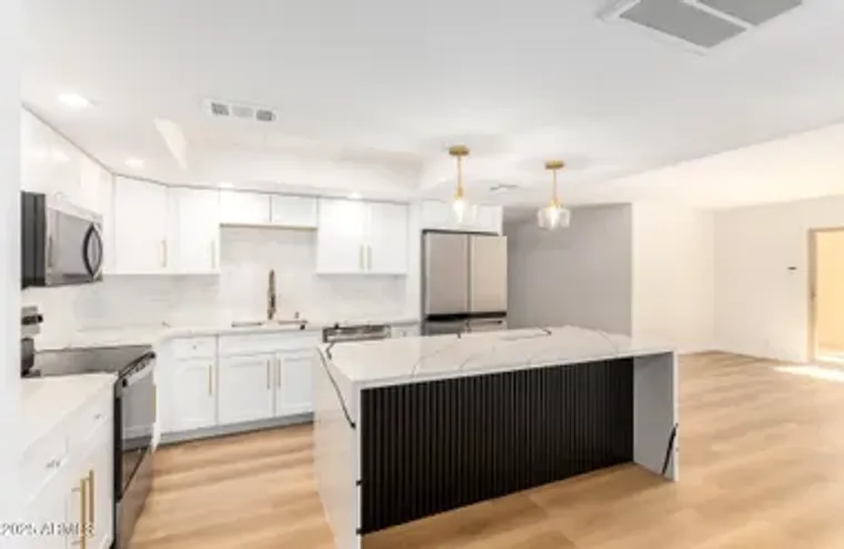 7920 E CAMELBACK RD 301, SCOTTSDALE, AZ,..., Scottsdale, AZ 85251