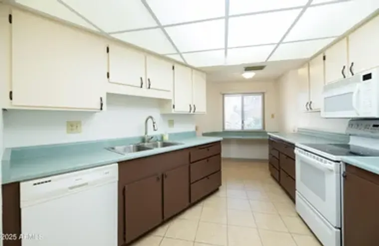 19613 N STAR RIDGE DR, SUN CITY WEST, AZ..., Sun City West, AZ 85375