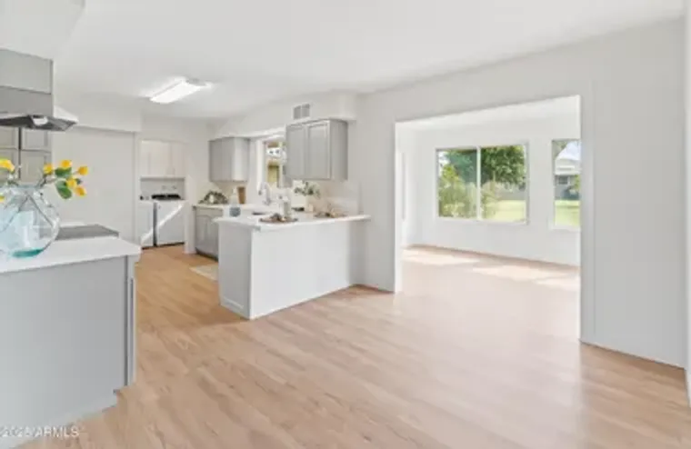 10417 W PRAIRIE HILLS CIR, SUN CITY, AZ,..., Sun City, AZ 85351