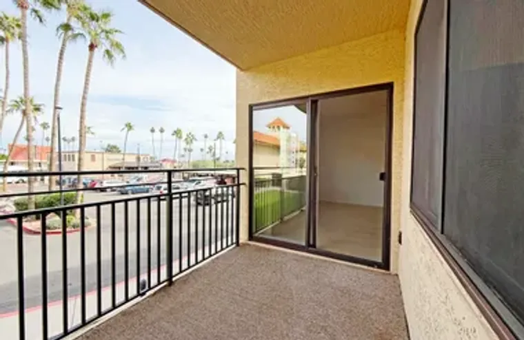 10330 W THUNDERBIRD BLVD APT A207, SUN C..., Sun City, AZ 85351
