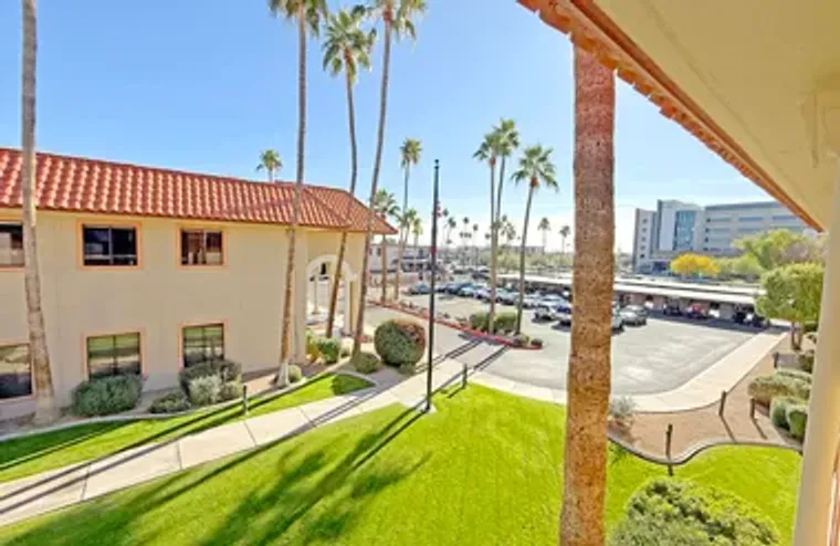 10330 W THUNDERBIRD BLVD A303, SUN CITY,..., Sun City, AZ 85351