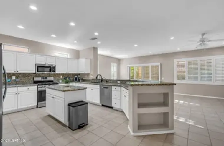16765 W SABINO CANYON LN, SURPRISE, AZ, ..., Surprise, AZ 85387