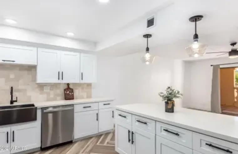 7930 E CAMELBACK RD 111, SCOTTSDALE, AZ,..., Scottsdale, AZ 85251