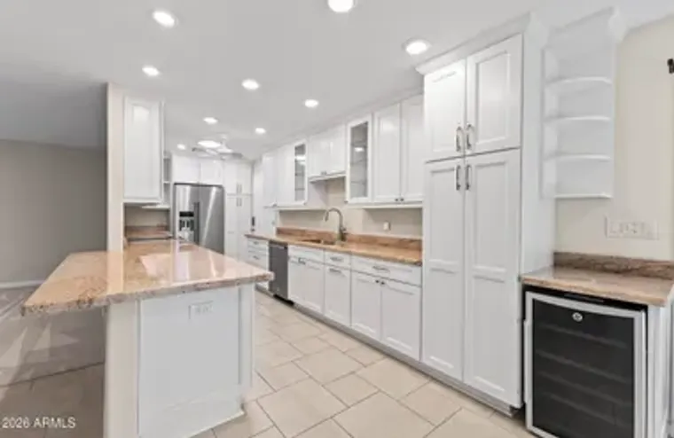 13455 W DESERT GLEN DR, SUN CITY WEST, A..., Sun City West, AZ 85375