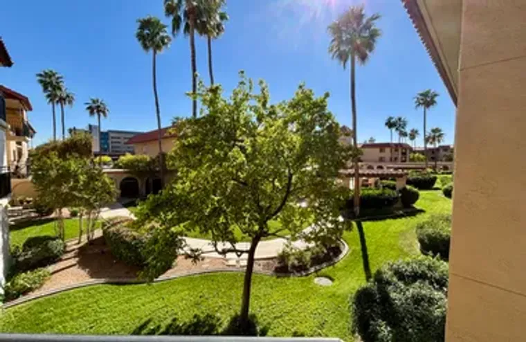 10330 W THUNDERBIRD BLVD C203, SUN CITY,..., Sun City, AZ 85351