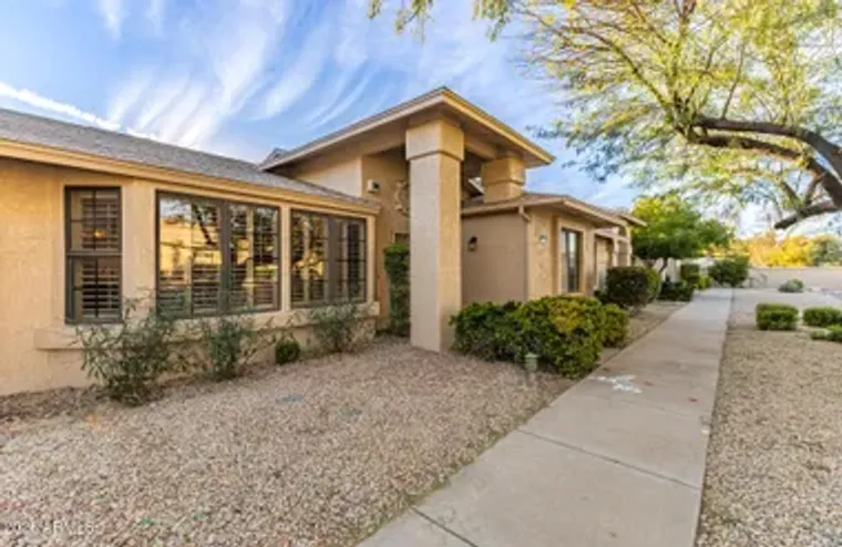 20241 N BROKEN ARROW DR, SUN CITY WEST, ..., Sun City West, AZ 85375