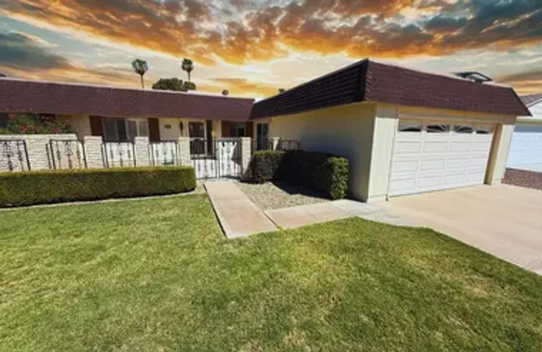 10416 W PRAIRIE HILLS CIR, SUN CITY, AZ,..., Sun City, AZ 85351