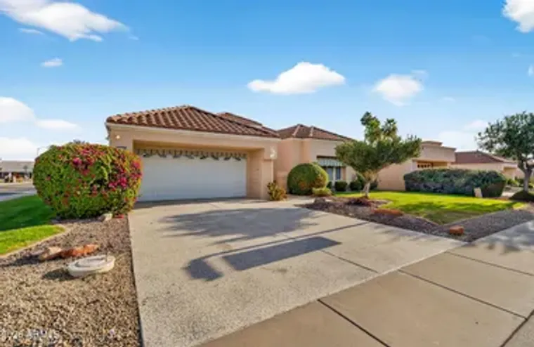14170 W DESERT GLEN DR, SUN CITY WEST, A..., Sun City West, AZ 85375