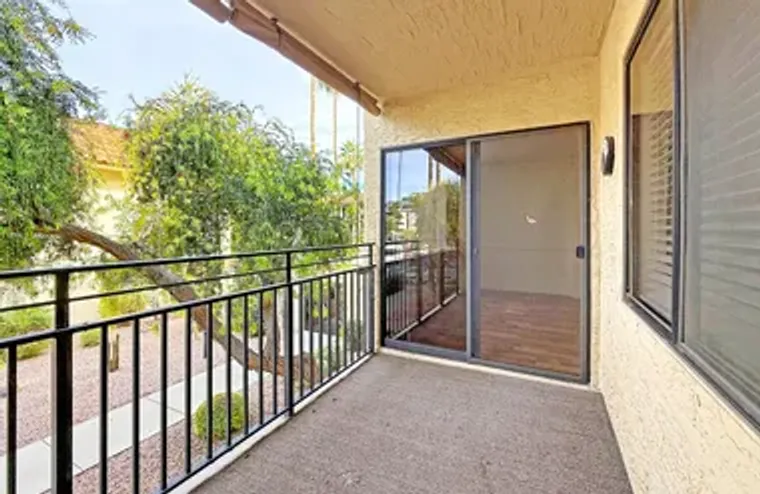 10330 W THUNDERBIRD BLVD C228, SUN CITY,..., Sun City, AZ 85351