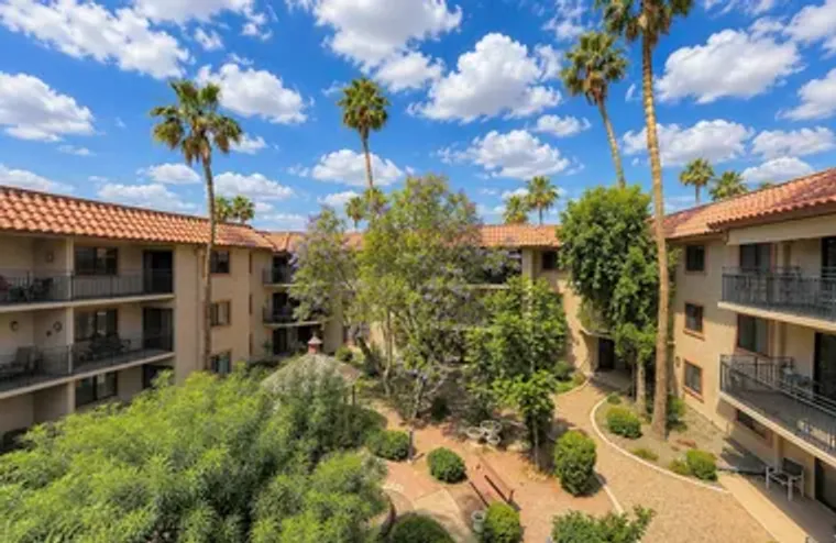 10330 W THUNDERBIRD BLVD A304, SUN CITY,..., Sun City, AZ 85351