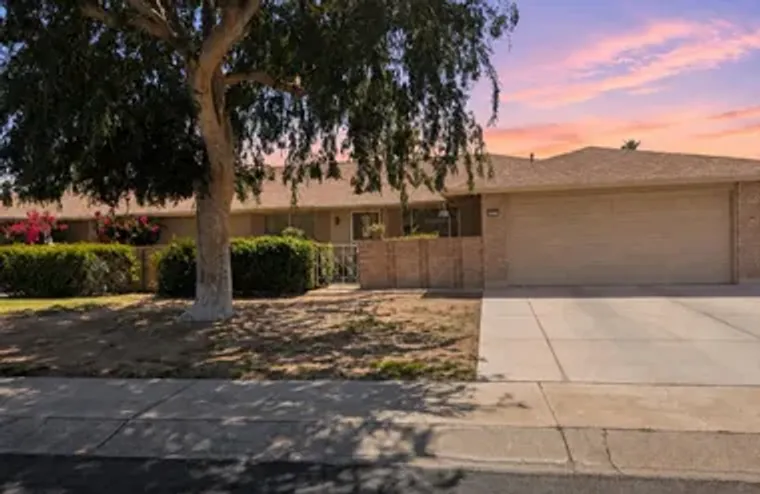10311 W PRAIRIE HILLS CIR, SUN CITY, AZ,..., Sun City, AZ 85351