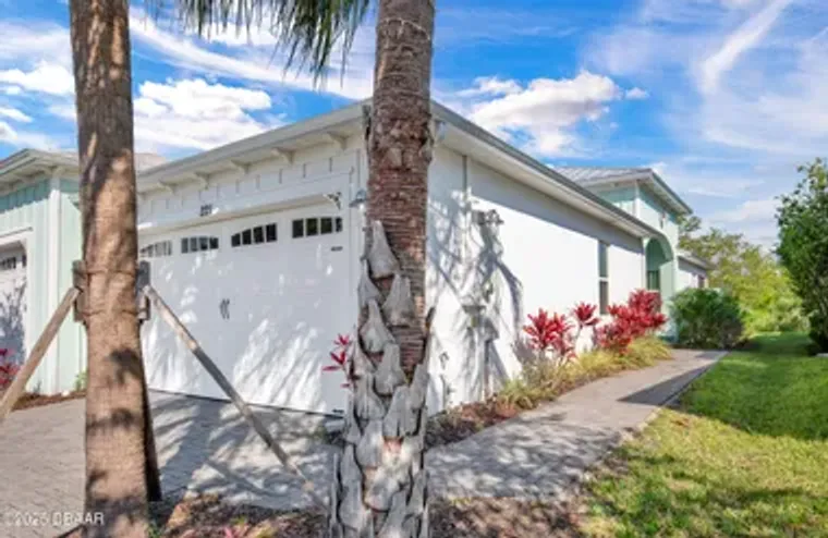 221 ISLAND BREEZE AVE, DAYTONA BEACH, FL..., Daytona Beach, FL 32124