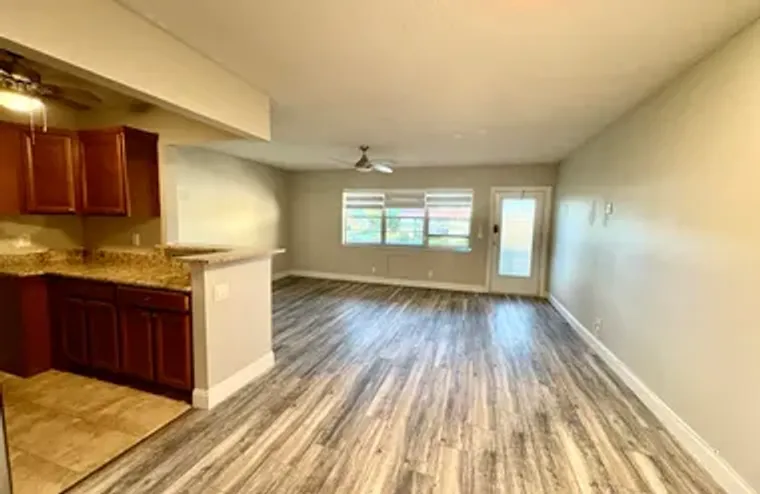 111 WALTHAM E UNIT E, WEST PALM BEACH, F..., West Palm Beach, FL 33417