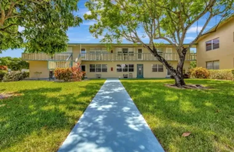 110 DORCHESTER E, WEST PALM BEACH, FL, 3..., West Palm Beach, FL 33417