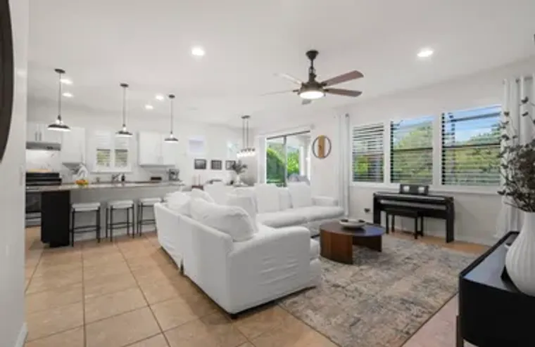 560 SE MONET DR, PORT ST LUCIE, FL, 3498..., Port St Lucie, FL 34984