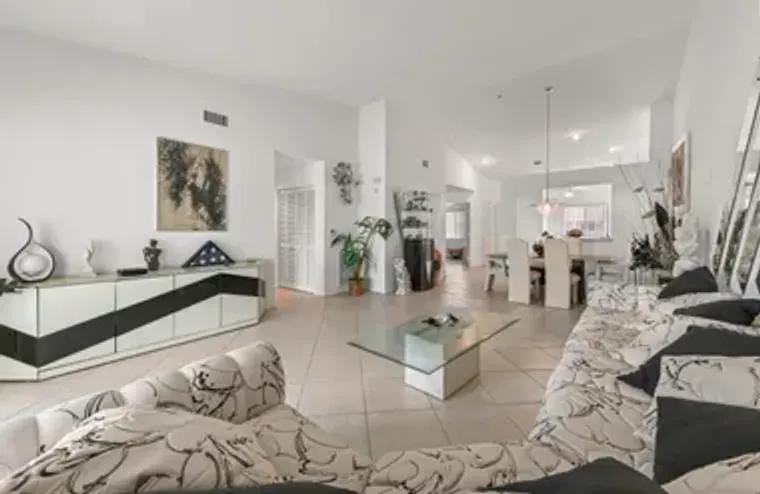 5952 REGAL GLEN DR 207, BOYNTON BEACH, F..., Boynton Beach, FL 33437