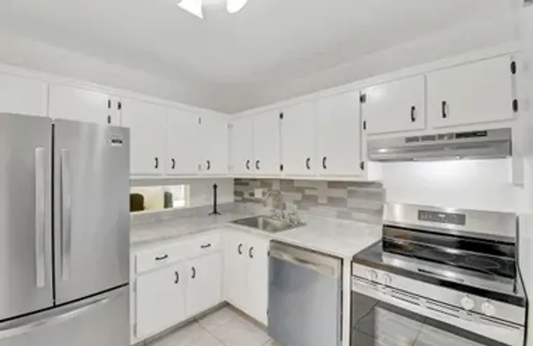 3090 NW 46TH AVE 105C, LAUDERDALE LAKES,..., Lauderdale Lakes, FL 33313