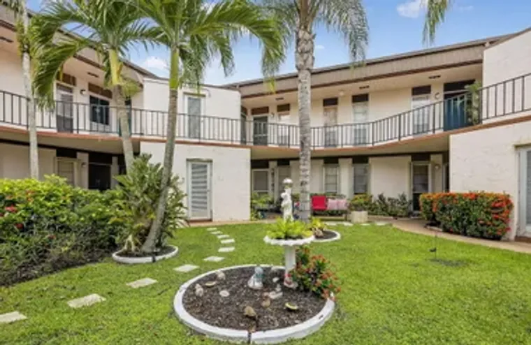 6 GREENWAY VLG 210, ROYAL PALM BEACH, FL..., Royal Palm Beach, FL 33411