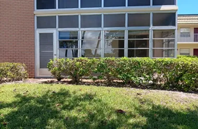 18 VISTA GARDENS TRL 102, VERO BEACH, FL..., Vero Beach, FL 32962