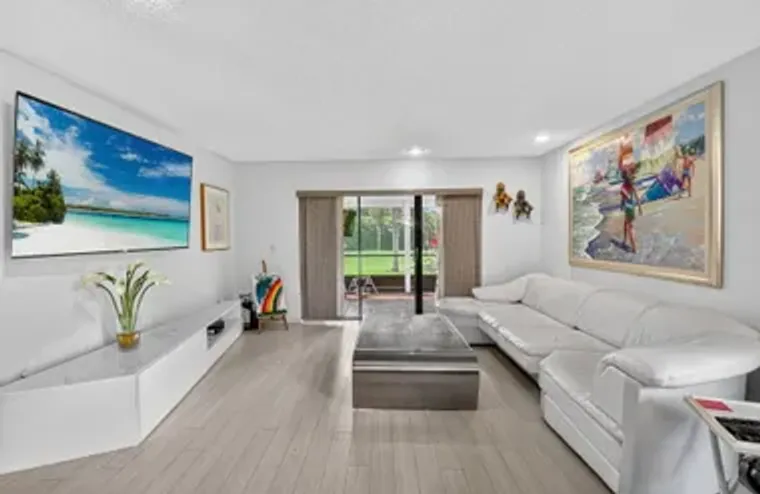 8 STRATFORD DR C, BOYNTON BEACH, FL, 334..., Boynton Beach, FL 33436